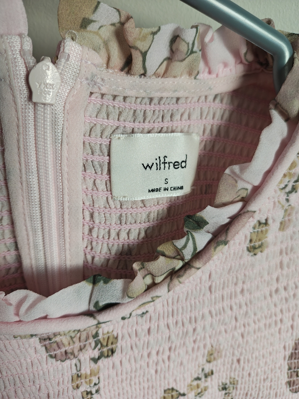 Wilfred Pink Floral Smocked Ruffle-Neck Blouse Ptp 15" - Picture 7 of 12